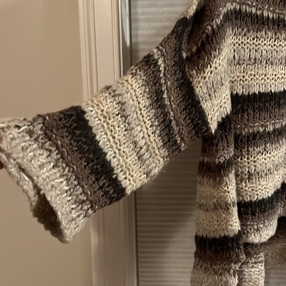 Oversized slouchy off the shoulder acrylic blend sweater - Picture 4 of 4